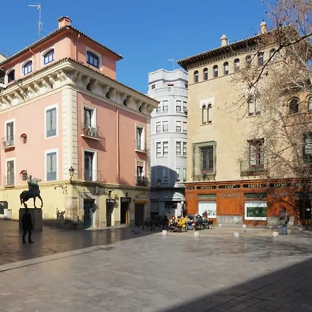 Palacio De Luna Apartman *
